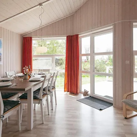 Casa de Férias Three-bedroom In 7 Grömitz