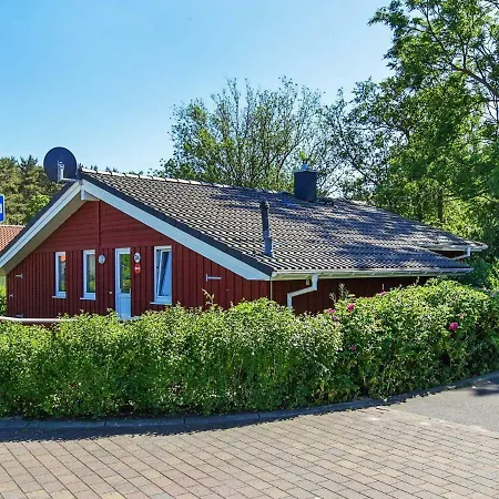 Three-bedroom In 7 *